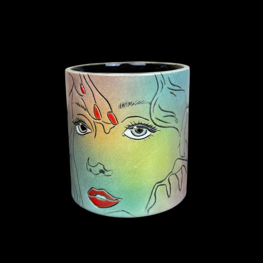 Airbrushed Retro Woman Carved Cup